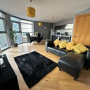 Apartment Fantastic And Modern Centre Flat With Free Parking!, Cardiff